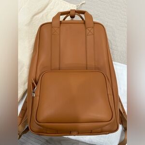 Monos Metro Backpack Luggage Vegan Leather Saddle Tan Beautiful Great Condition
